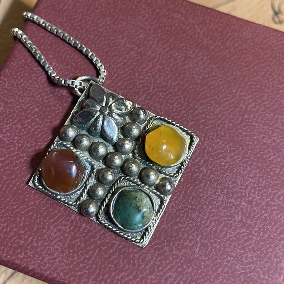 925 Sterling Silver Handmade in Italy Pendant and Chain - Picture 1 of 4